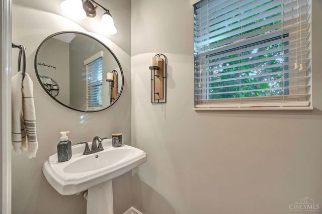 5500 Lakeside Drive, Fairfield, OH 45014