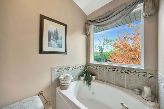 5500 Lakeside Drive, Fairfield, OH 45014