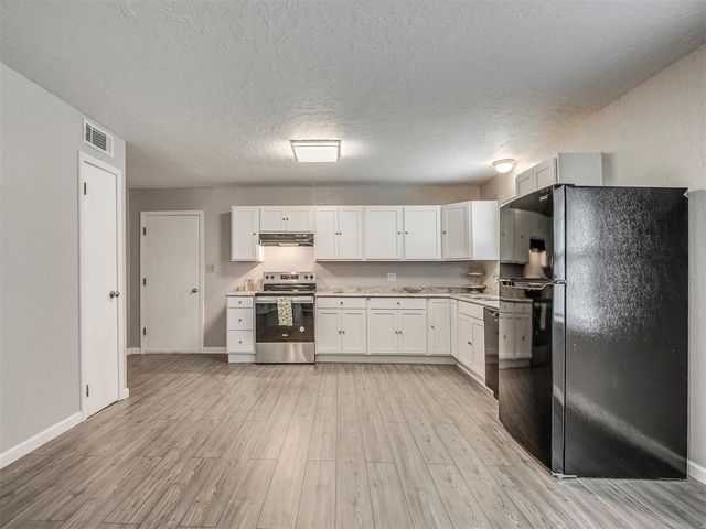 2901 NW Bell Avenue, Lawton, OK 73505