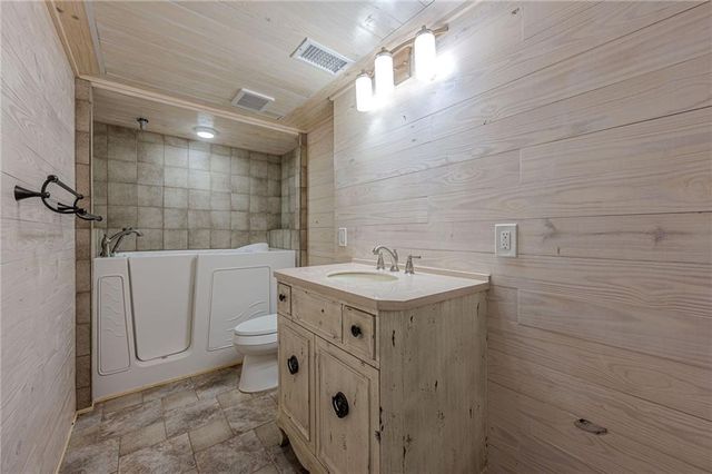 2697 S Cherokee Lane, Woodstock, GA 30188