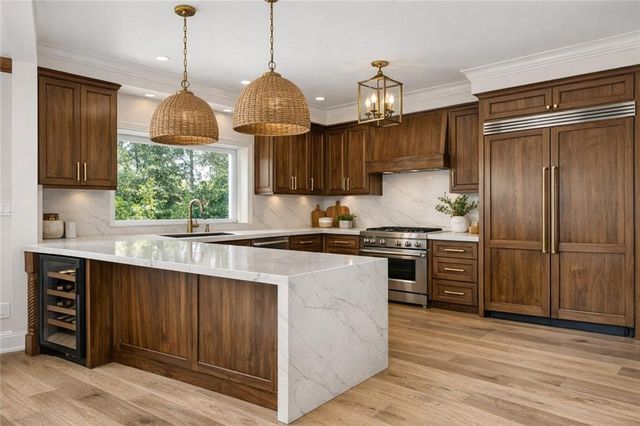 2697 S Cherokee Lane, Woodstock, GA 30188