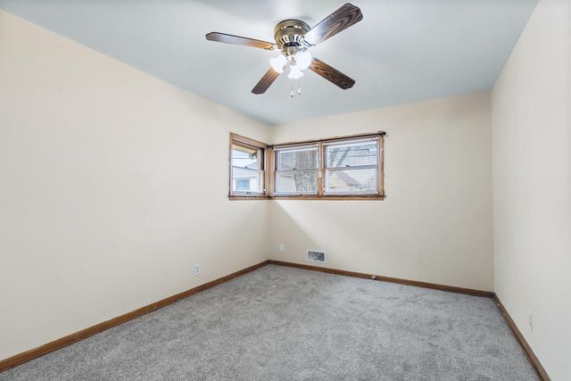 3927 N 77th STREET, Milwaukee, WI 53222