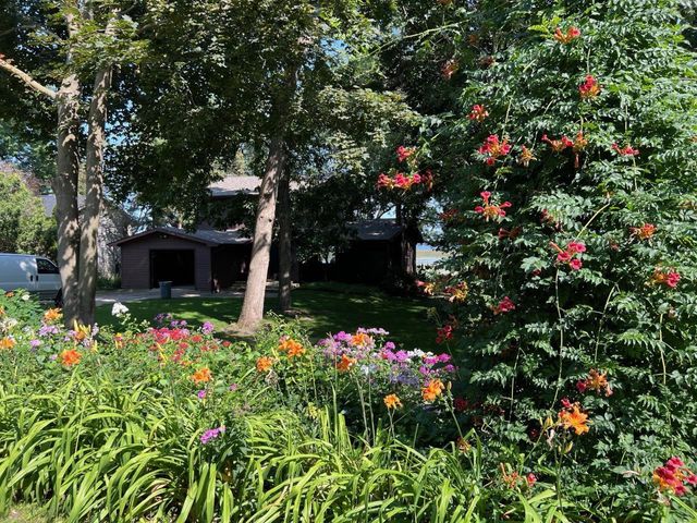 N6480 Shorewood Hills Road, Lake Mills, WI 53551