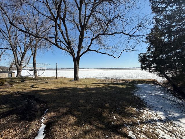 N6480 Shorewood Hills Road, Lake Mills, WI 53551