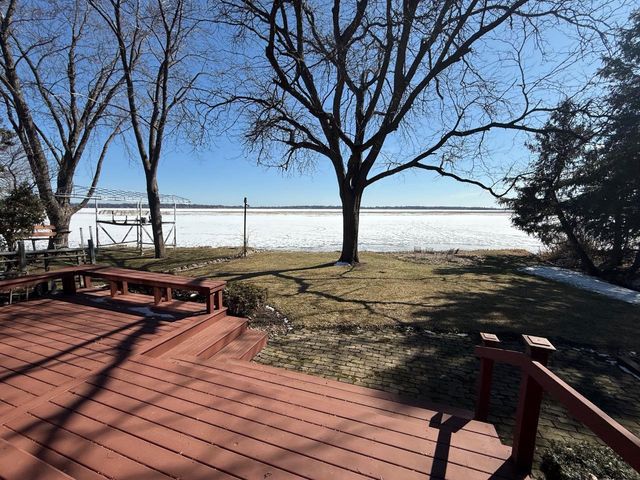 N6480 Shorewood Hills Road, Lake Mills, WI 53551