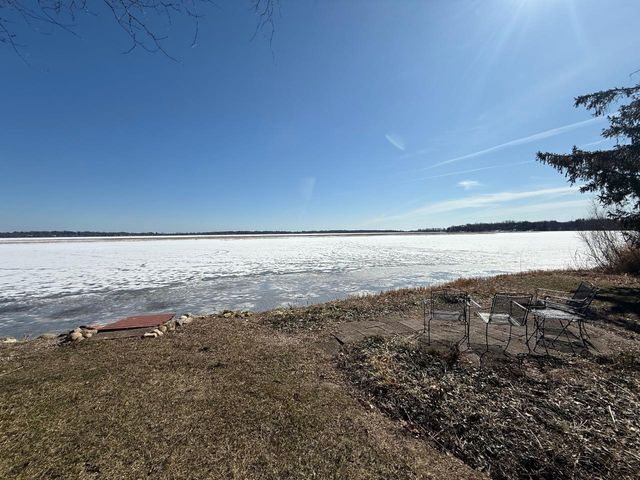 N6480 Shorewood Hills Road, Lake Mills, WI 53551