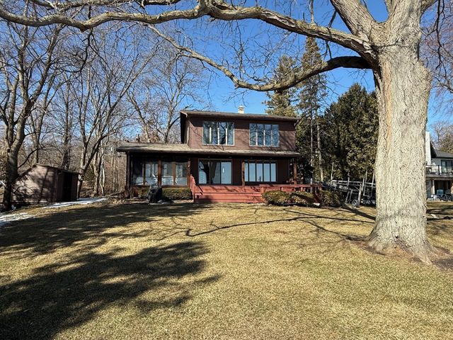 N6480 Shorewood Hills Road, Lake Mills, WI 53551