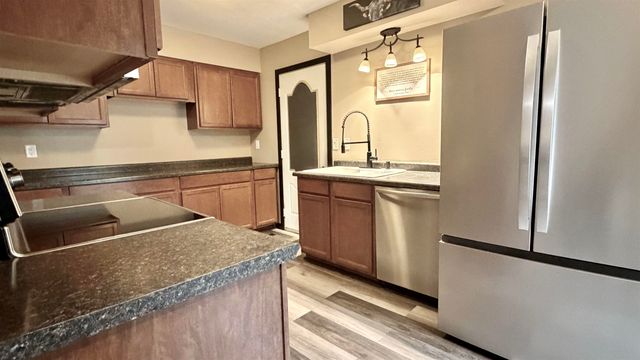 1017 Soo Street, Minot, ND 58701