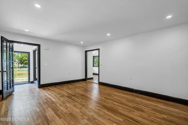 39 Bonair Drive, Brick, NJ 08724