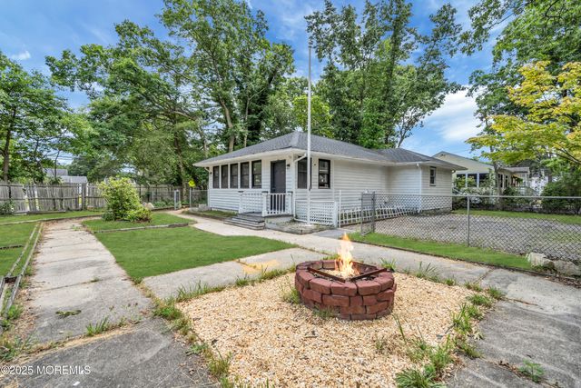 39 Bonair Drive, Brick, NJ 08724