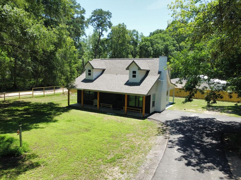 17122 Springfield Drive, Conroe, TX 77302