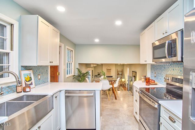 2432 Sedgefield Drive, Chapel Hill, NC 27514