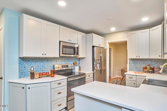 2432 Sedgefield Drive, Chapel Hill, NC 27514