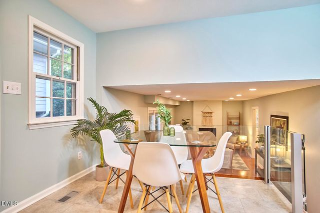 2432 Sedgefield Drive, Chapel Hill, NC 27514