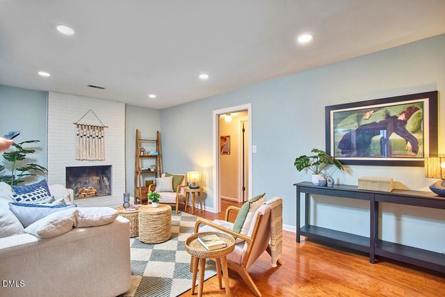 2432 Sedgefield Drive, Chapel Hill, NC 27514