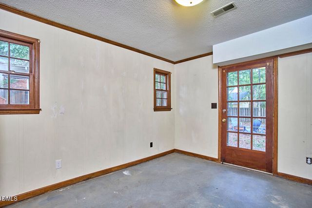 2432 Sedgefield Drive, Chapel Hill, NC 27514