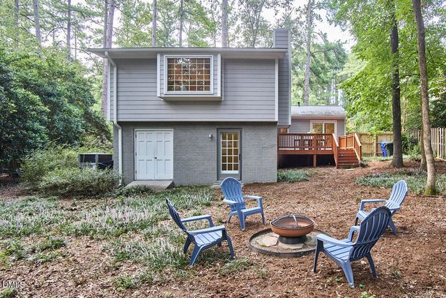 2432 Sedgefield Drive, Chapel Hill, NC 27514