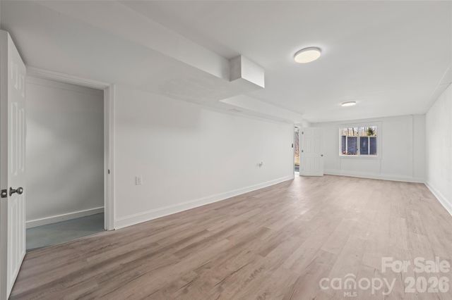 28 Pine Lane, Asheville, NC 28806