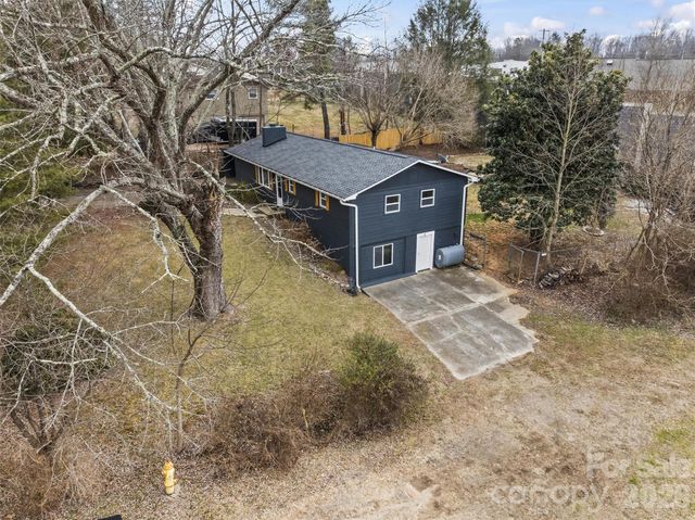 28 Pine Lane, Asheville, NC 28806