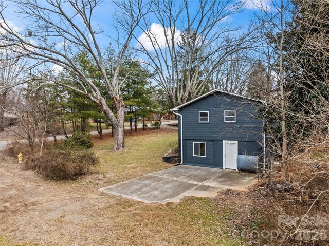 28 Pine Lane, Asheville, NC 28806