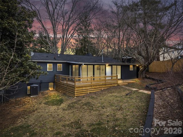 28 Pine Lane, Asheville, NC 28806