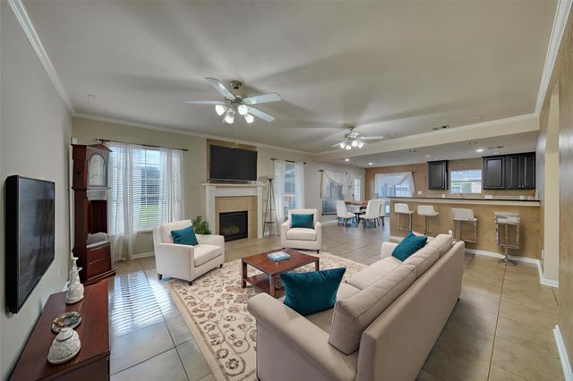 313 Torrey Court, League City, TX 77573