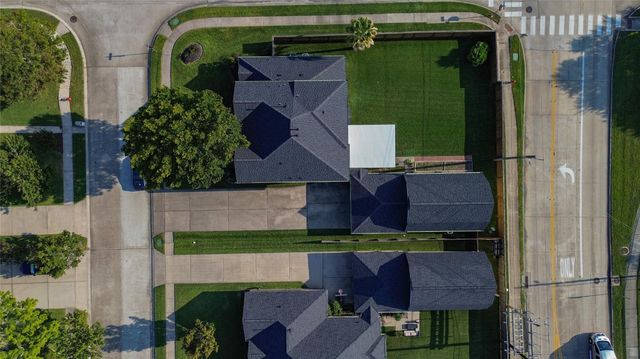 313 Torrey Court, League City, TX 77573