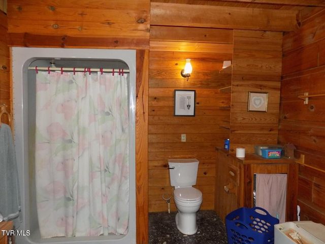 185 Lovin Road, Mooresburg, TN 37811