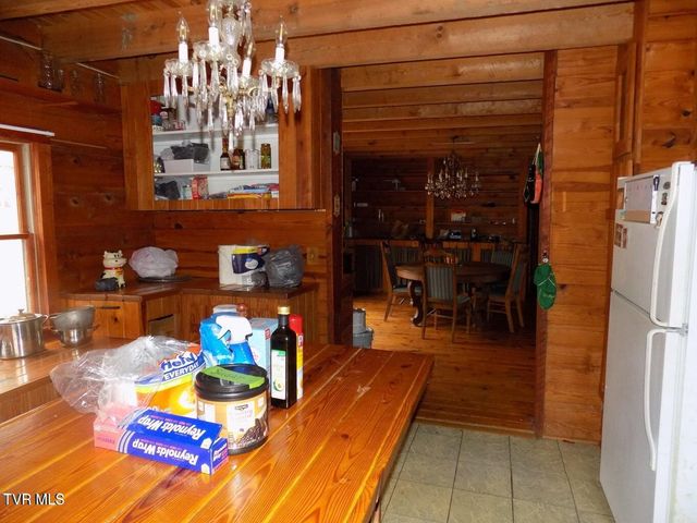 185 Lovin Road, Mooresburg, TN 37811