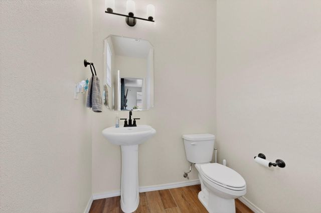 512 Wyatt Avenue SW, Los Lunas, NM 87031