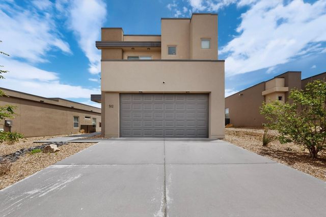 512 Wyatt Avenue SW, Los Lunas, NM 87031