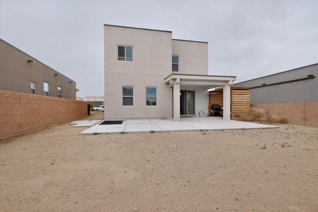 512 Wyatt Avenue SW, Los Lunas, NM 87031