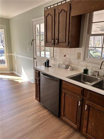 1524 Carlton Avenue, Stone Mountain, GA 30087