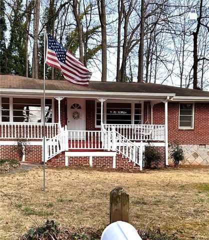 1524 Carlton Avenue, Stone Mountain, GA 30087