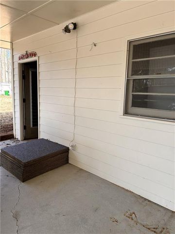 1524 Carlton Avenue, Stone Mountain, GA 30087