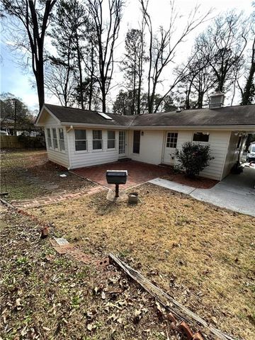 1524 Carlton Avenue, Stone Mountain, GA 30087