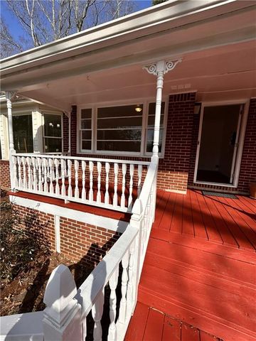 1524 Carlton Avenue, Stone Mountain, GA 30087