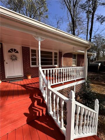 1524 Carlton Avenue, Stone Mountain, GA 30087