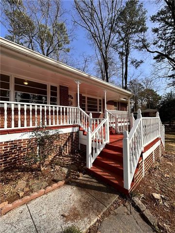 1524 Carlton Avenue, Stone Mountain, GA 30087