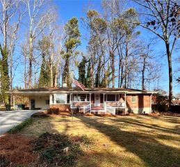 1524 Carlton Avenue, Stone Mountain, GA 30087