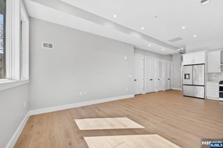 126 De Kalb Avenue A, Jersey City, NJ 07306