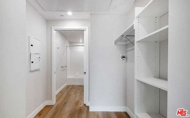 825 S Coronado Street 410, Los Angeles, CA 90057