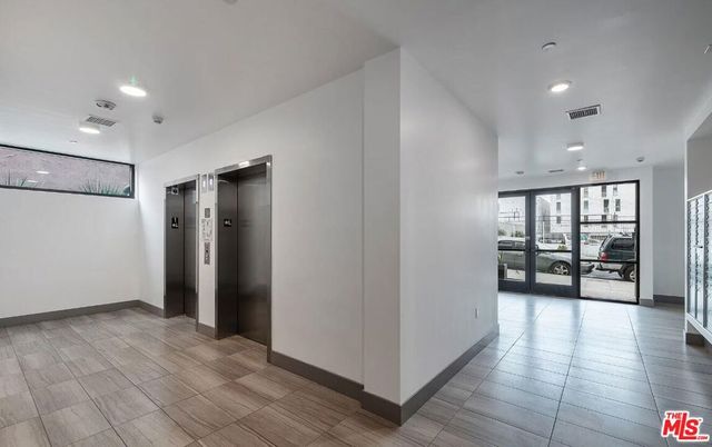 825 S Coronado Street 410, Los Angeles, CA 90057