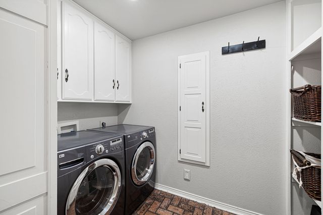2 Nobhill Drive, Greenville, TX 75402
