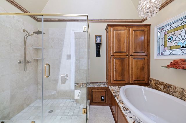 2 Nobhill Drive, Greenville, TX 75402