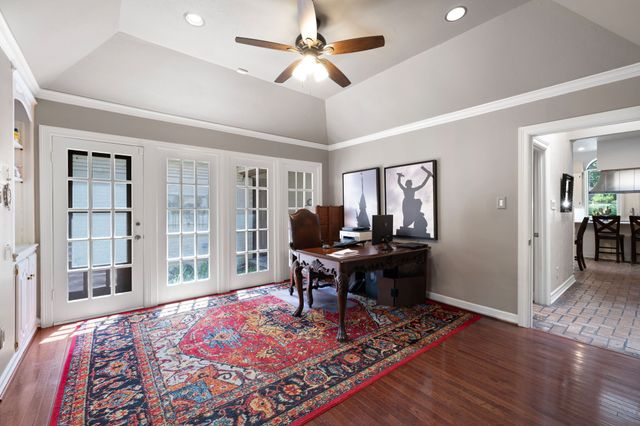 2 Nobhill Drive, Greenville, TX 75402