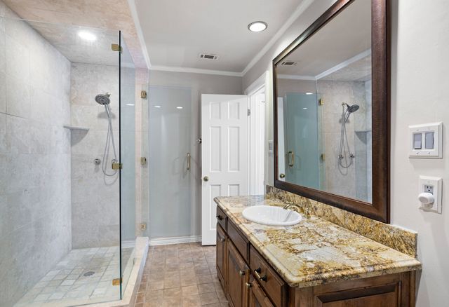 2 Nobhill Drive, Greenville, TX 75402
