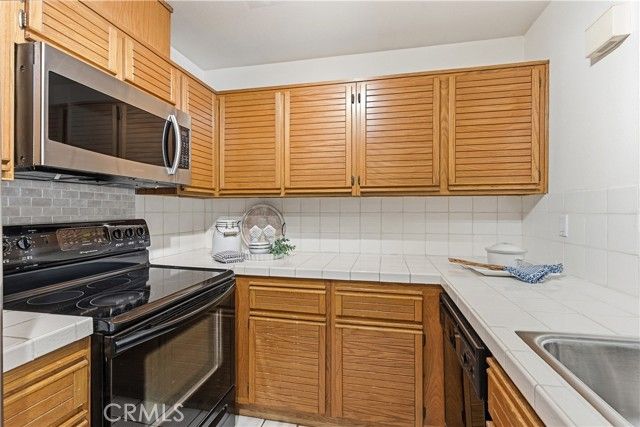 25712 Le Parc 7, Lake Forest (el Toro), CA 92630