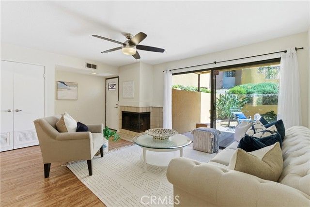 25712 Le Parc 7, Lake Forest (el Toro), CA 92630