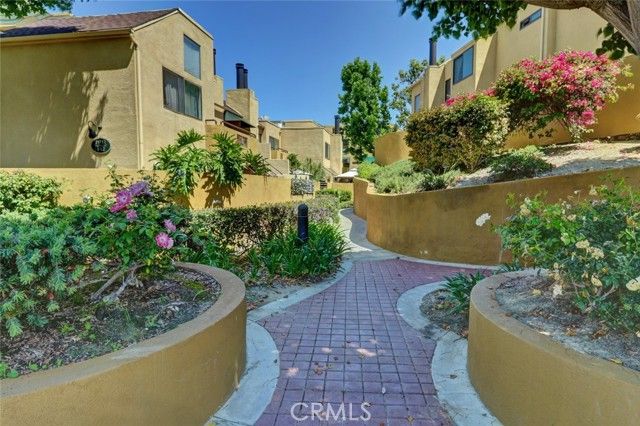 25712 Le Parc 7, Lake Forest (el Toro), CA 92630